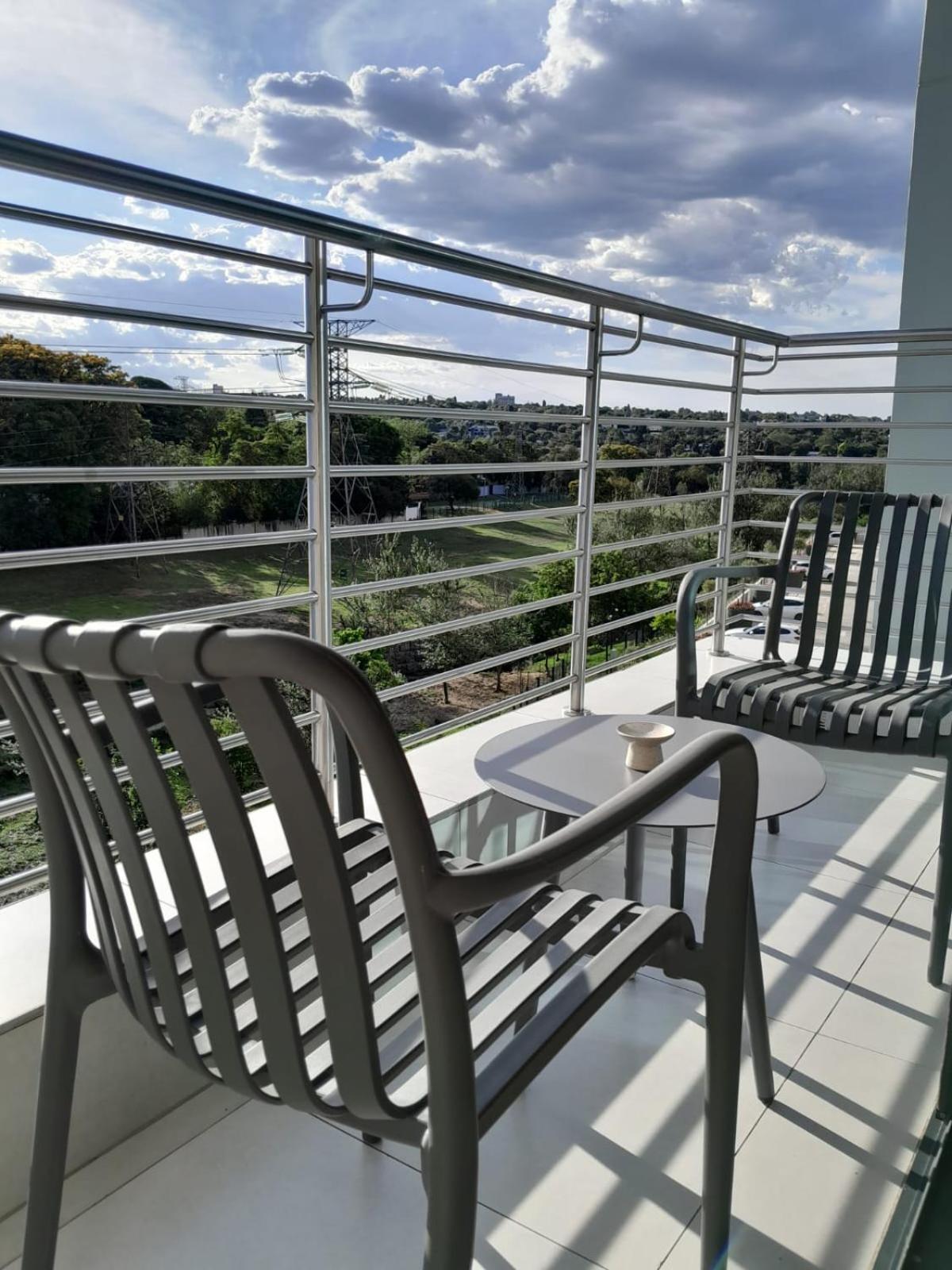 222 Terrace Sandton Gate Luxury Apartamento
